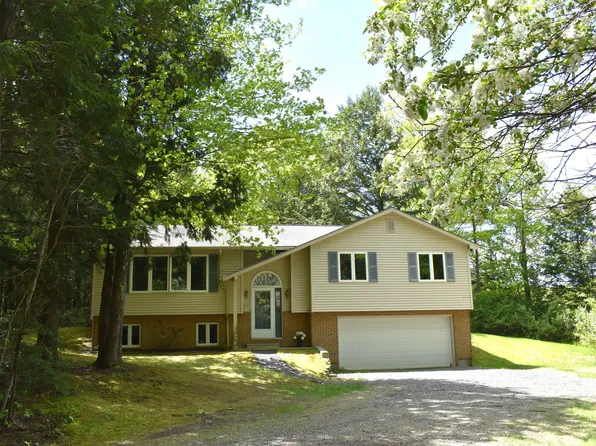 96 Pamela Drive, Winthrop, ME 04364