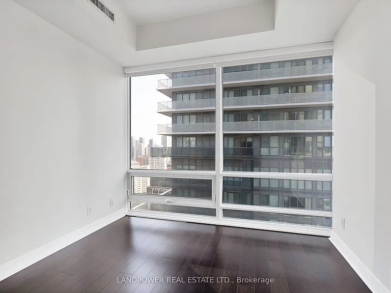 15 Grenville St #2609 — Photo 25