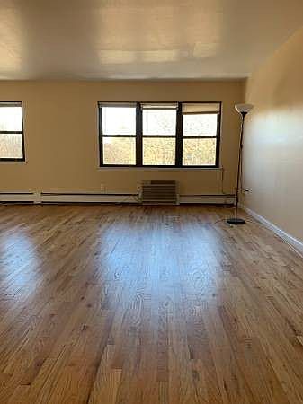 1st image of 24002 69th Ave #1
