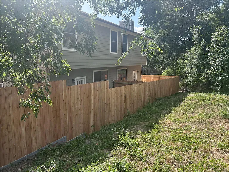 5708 Spring Meadow Rd #B — Photo 18