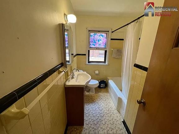 5th image of 3805 N Humboldt Blvd
