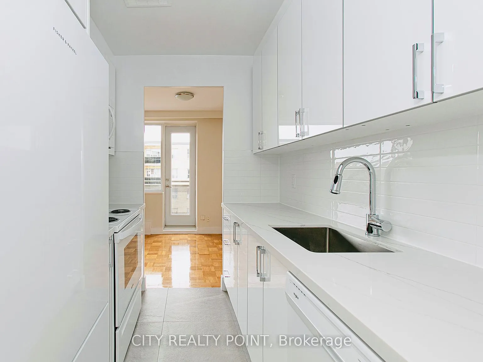 2 bed, $2,595 — Photo 2