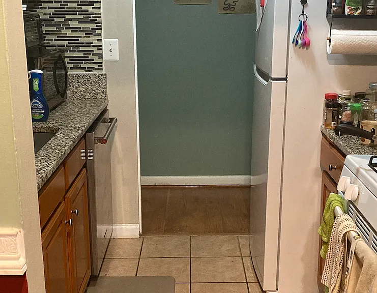 3931 Lyndhurst Dr #103 — Photo 2