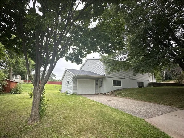414/416 Fisher Street #1 and 2, Eau Claire, WI 54703