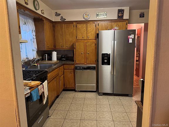 4th image of 29-64 Ocean Crest Boulevard