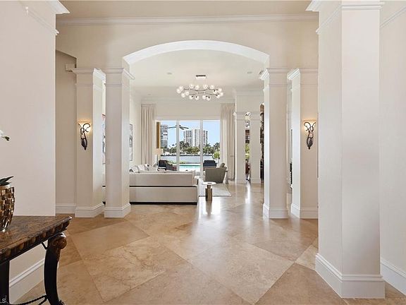 5th image of 313 Neapolitan WAY