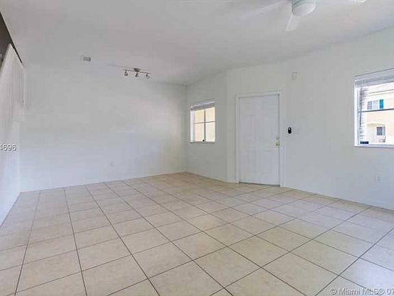 4th image of 1518 SE 31st Ct #0