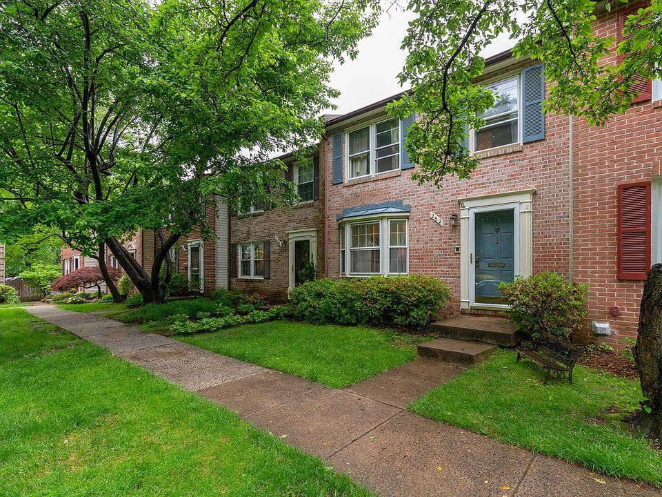 1st image of 292 Gundry Dr