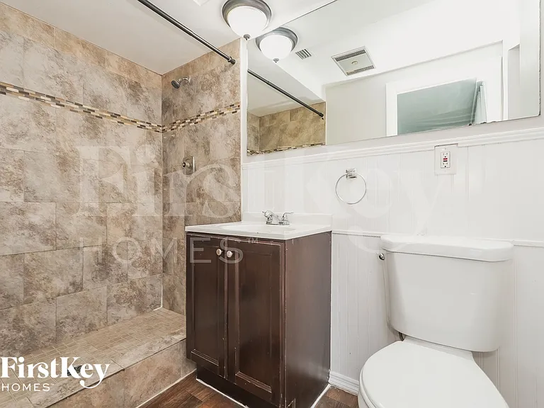7915 Foxbloom Dr — Photo 9