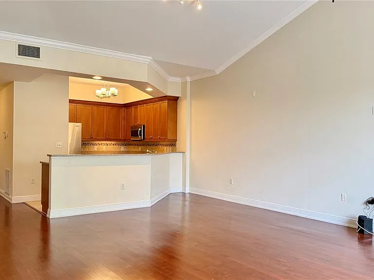 350 Carolina Ave #407 — Photo 7