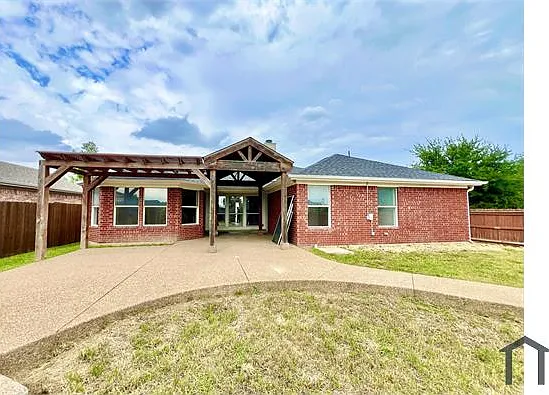 306 Lone Wolf Ct — Photo 13