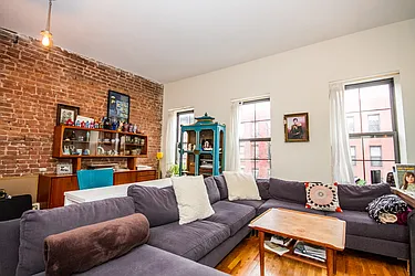 Rented by Twyford Real Estate