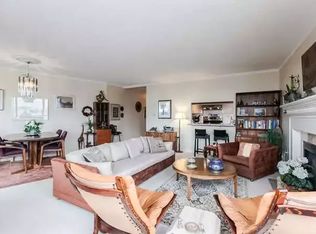 15111 Russell Ave #512, White Rock, BC V4B2P4