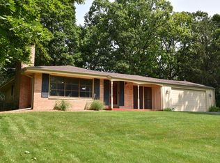 12106 W Elmwood Dr, Franklin, WI 53132