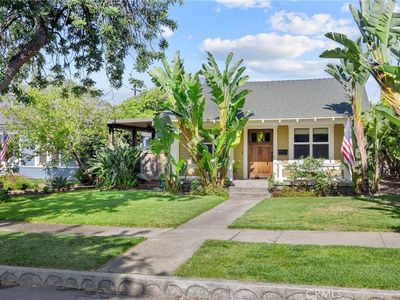 585 N 8th Ave, Upland, CA, 91786