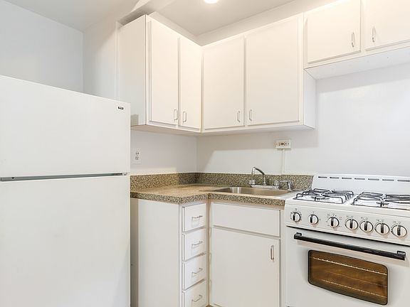 4th image of 43-34 49th St #C-2