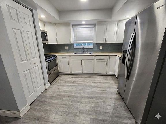 4th image of 7931 SW 7th Pl