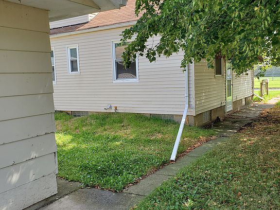 2nd image of 1334 Maple Dr