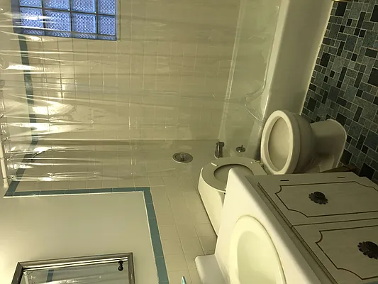 Rented by 18 REALTY | media 85