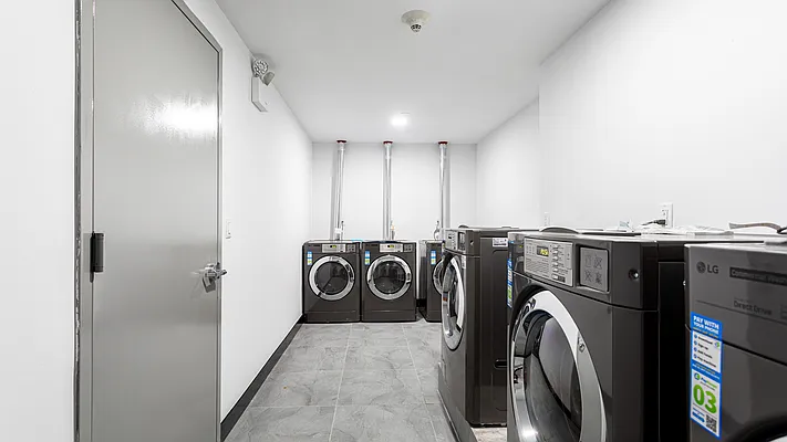 Rented by Nooklyn NYC LLC | media 9