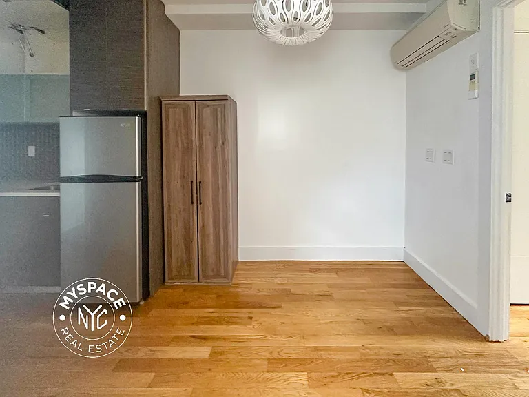 336 Chauncey St #1D — Photo 4