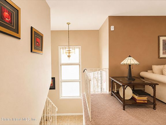 4th image of 78 Wolverine St