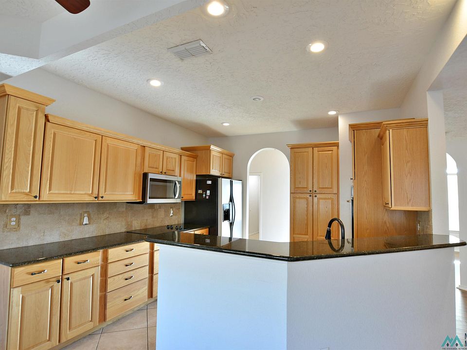 2204 W Beech St, Portales, NM 88130 Zillow