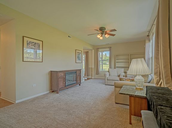 2nd image of 3313 Bromley Ln #3313