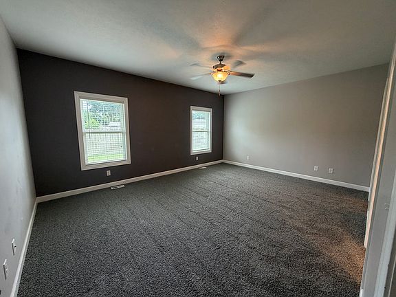 5th image of 4504 Thompson Rd