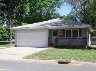 2121 W Heading Ave, Peoria, IL