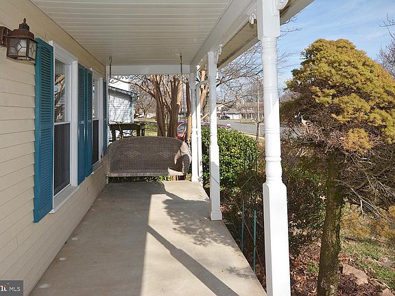 2nd image of 1059 Jeff Ryan Dr