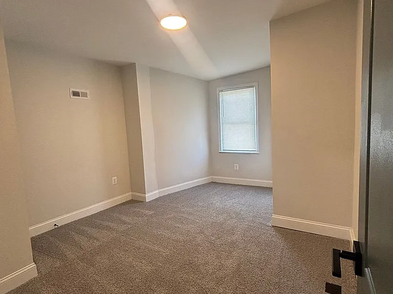 1814 E Lafayette Ave — Photo 9