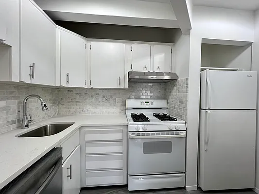 Rented by Oxford Property Group | media 6