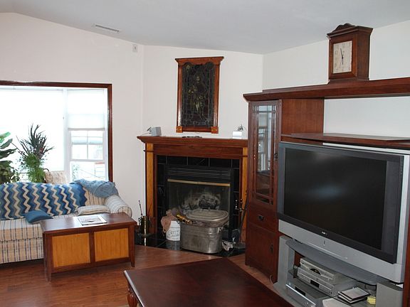 5th image of 16551 Felice Dr
