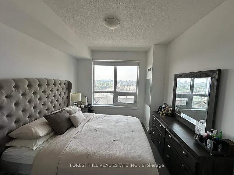 7890 Bathurst St #1706 — Photo 13