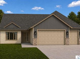 17 Kodiak Ct, North Mankato, MN 56003