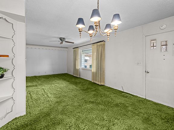 5th image of 124 E Mill St