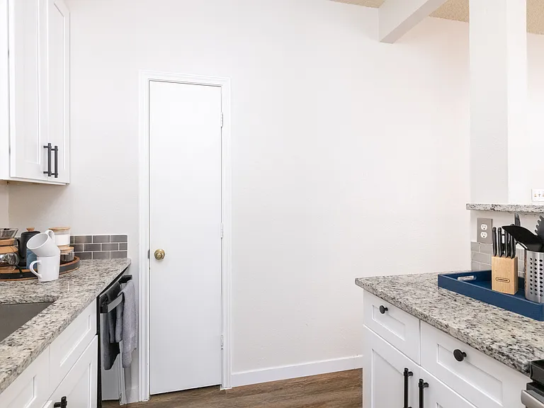 Fully stocked kitchen for family dinners at home
