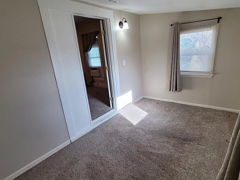 1036 Rood Ave #4 — Photo 7