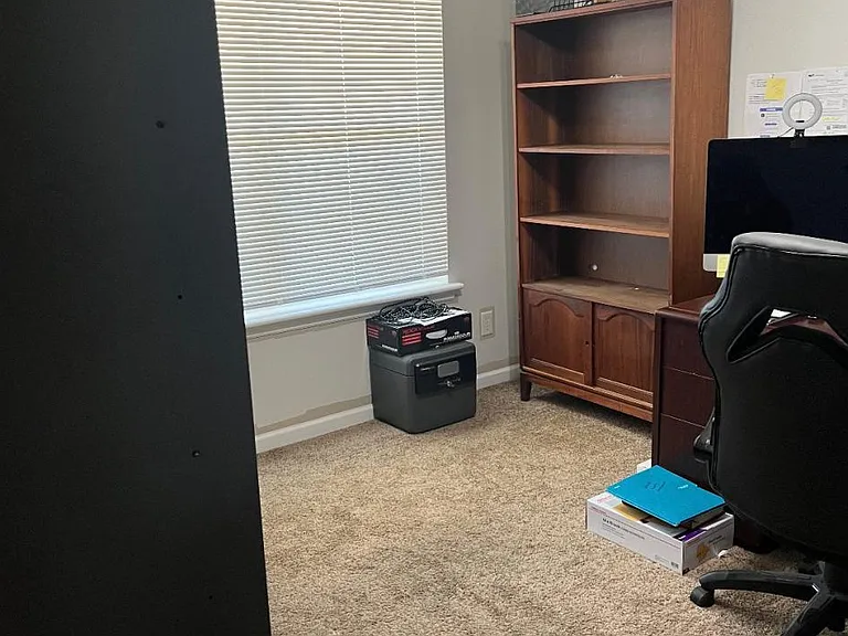 405 Century Dr — Photo 15