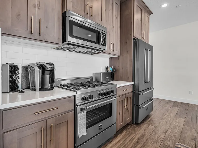 3041 Cedar Dr #2 — Photo 17