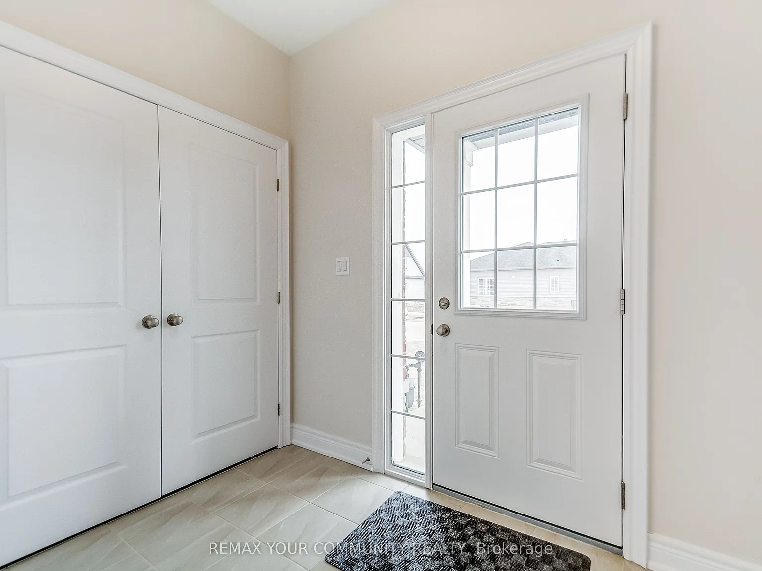 2 bed, $2,400 — Photo 3