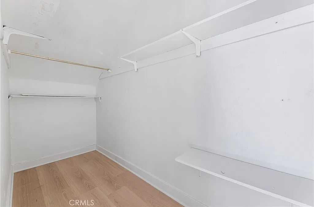 1 bed, 800 sqft, $2,500 — Photo 2