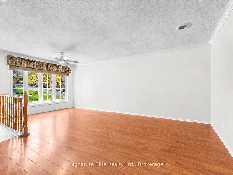44 Westbourne Ave — Photo 4