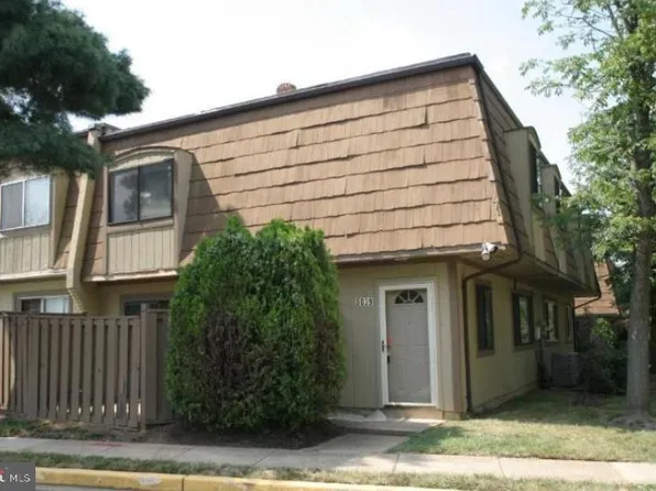 8039 Capistrano Pl #6-A, Alexandria, VA 22309