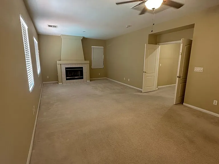 1031 Belle River Ct — Photo 19