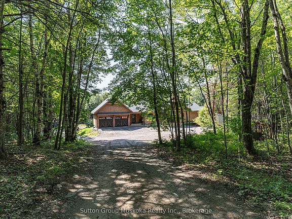 3rd image of 1265 Britannia Rd