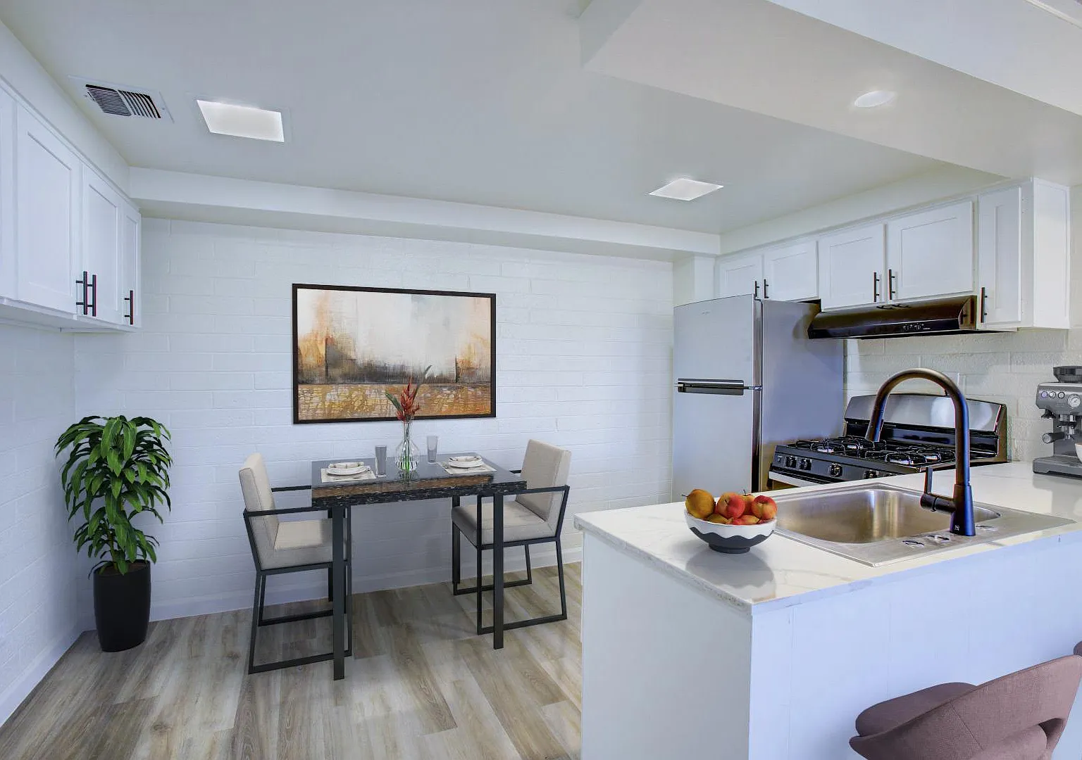 South Edge — Photo 2