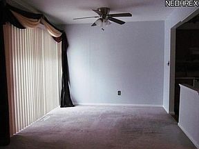 4th image of 7627 Creekwood Dr #C27