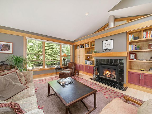 3rd image of 2903 Woodgate Ln #12